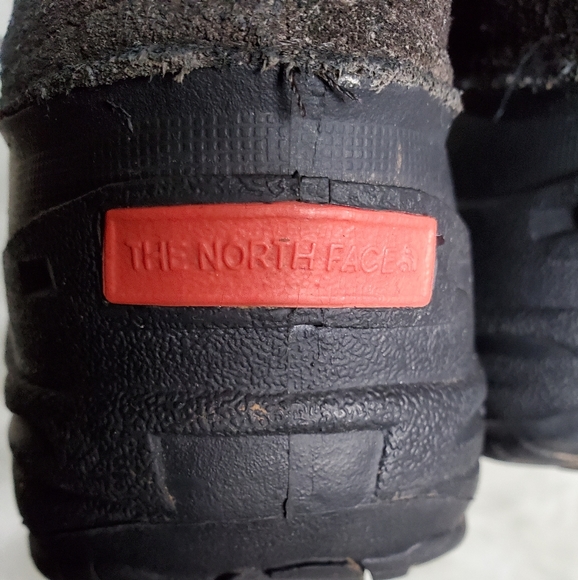 The North Face boots. - Picture 10 of 12